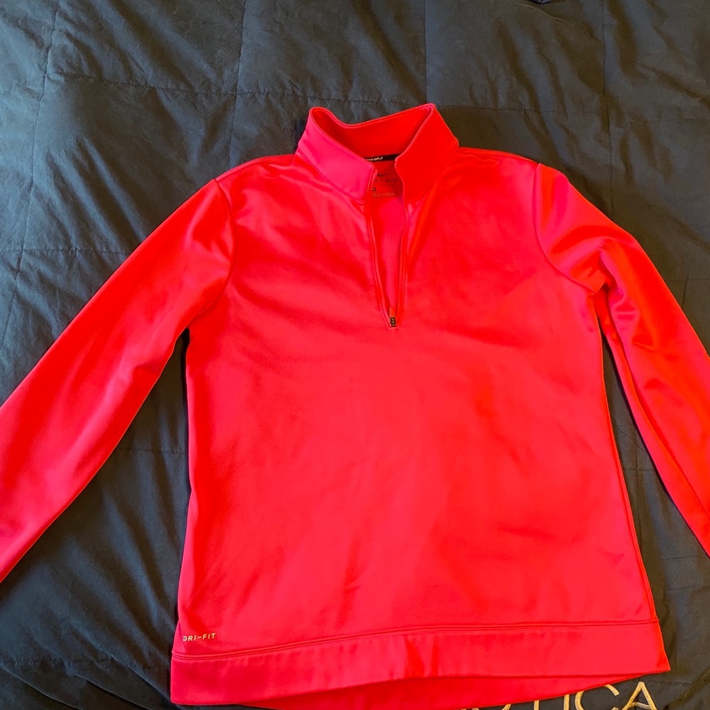 Hot pink Nike Women’s Golf pullover (M)